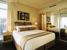 Oaks Casino Towers - Melbourne Tourism 0