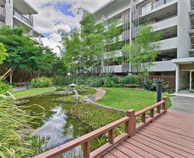 Oaks Mews - Melbourne Tourism 1