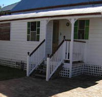 A Pine Cottage - Melbourne Tourism