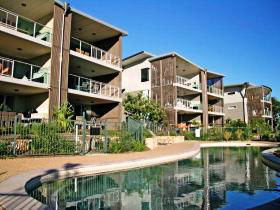 Stradbroke Island Beach Hotel Spa Resort - Melbourne Tourism 1