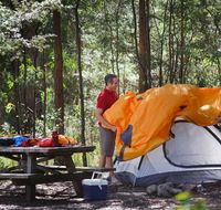Bald Rock campground and picnic area - Melbourne Tourism