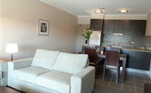 Centrepoint Apartments - Melbourne Tourism 2