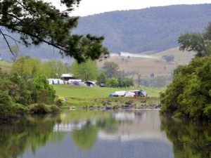 Cundle Flat Farm - Melbourne Tourism 3