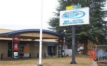 Lake Jindabyne Hotel Motel - Jindabyne - Melbourne Tourism 1