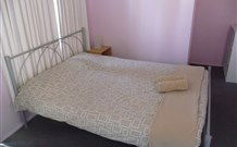 Berrara Beach Holiday Chalets - Melbourne Tourism 3