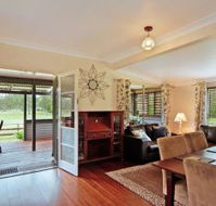 Woollamia Farm Cottage Accommodation - Melbourne Tourism