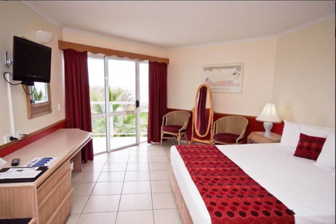 Ocean International Hotel - Melbourne Tourism 24