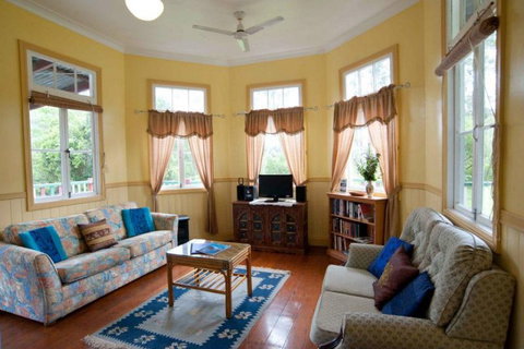 Noosa Avalon Farm Cottages - Melbourne Tourism 13