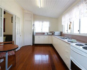 Holiday House At Cook Street Townsville - Melbourne Tourism 1