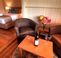 Apple Blossom Cottage - Melbourne Tourism