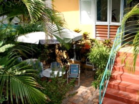 Orchid Guest House - Melbourne Tourism 3