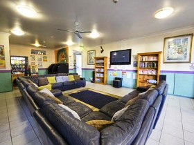 Aquarius Backpackers Gold Coast - Melbourne Tourism 3