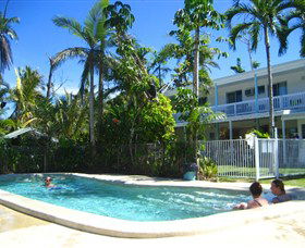 Absolute Backpackers Mission Beach - Melbourne Tourism 0