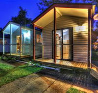Wallace Motel and Caravan Park - Melbourne Tourism
