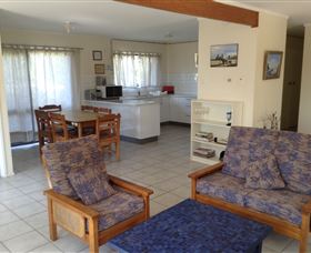 Fraser Island Holiday Lodges - Melbourne Tourism 3