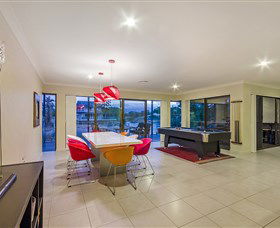 Aqua Palms At Vogue Holiday Homes - Melbourne Tourism 1