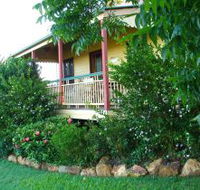 Mango Hill Cottages Bed and Breakfast - Melbourne Tourism