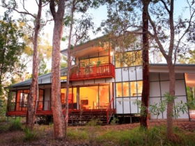 Beach Road Holiday Homes - Melbourne Tourism 0