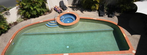 Aruba Beach Resort - Melbourne Tourism 1