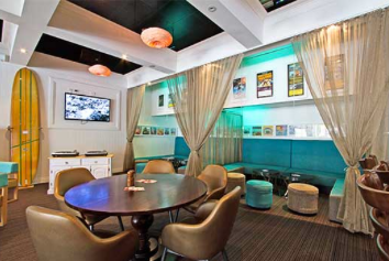 Coolangatta Sands Hotel - Melbourne Tourism 15