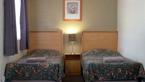 BEST WESTERN Balan Village Motel Nowra - Melbourne Tourism 9