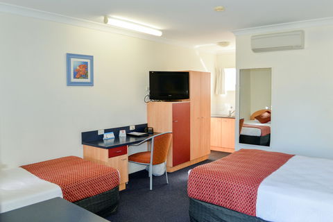 BEST WESTERN Boulevard Lodge - Melbourne Tourism 13