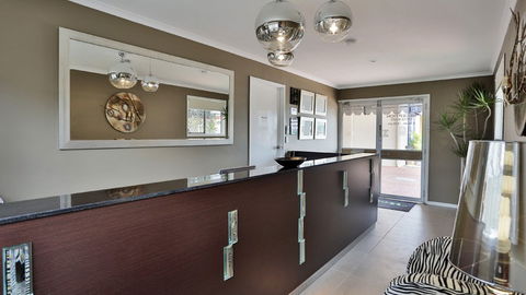 BEST WESTERN Kimba Lodge Motel - Melbourne Tourism 0