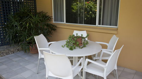 BEST WESTERN Lazy Lizard Motor Inn - Melbourne Tourism 3