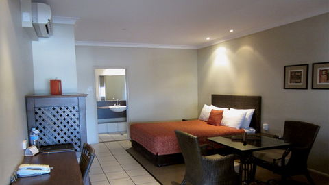 BEST WESTERN Bungil Creek Motel - Melbourne Tourism 1