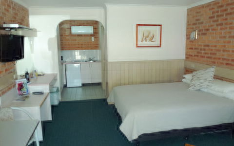 BEST WESTERN Colonial Motor Inn - Melbourne Tourism 11