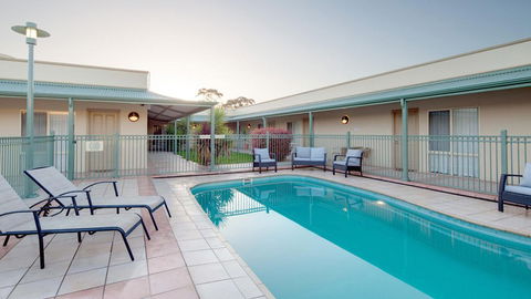 BEST WESTERN Crystal Inn - Melbourne Tourism 2