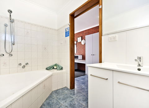 BEST WESTERN Whalers Rest Motor Inn - Melbourne Tourism 2