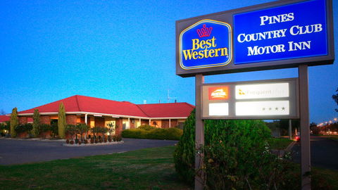 BEST WESTERN Pines Country Club Motor Inn - Melbourne Tourism 3
