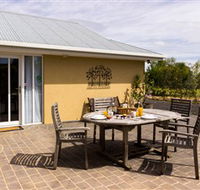 Taras Richmond Farmstay - Melbourne Tourism