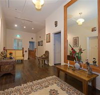 Edinburgh Gallery Bed and Breakfast - Melbourne Tourism