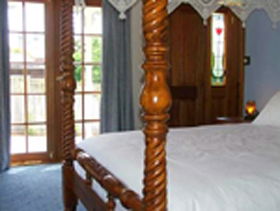 Quayside Cottages - Melbourne Tourism 0