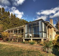 Waterside Accommodation - Derwent Vista - Melbourne Tourism