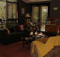 Asimatree Bed  Breakfast and Art Garden - Melbourne Tourism