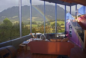 Eagles Nest Retreat - Melbourne Tourism 1
