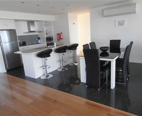 Tuckers Rocks Cottage - Melbourne Tourism 0