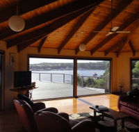 Strahan House - Melbourne Tourism