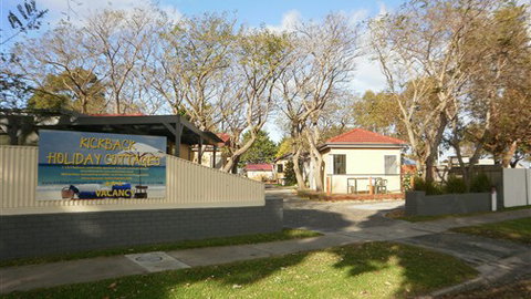 Kickback Cottages - Melbourne Tourism 0