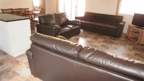 Kickback Cottages - Melbourne Tourism 2