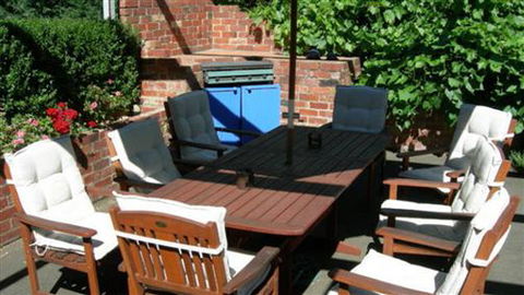 Airleigh-Rose Cottage - Melbourne Tourism 3