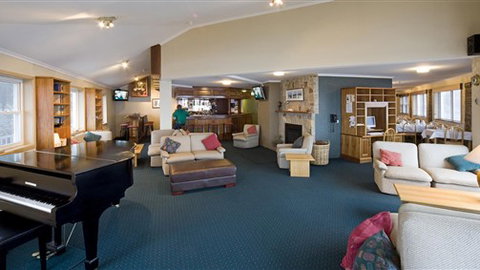 Attunga Alpine Lodge And Apartments - Melbourne Tourism 4