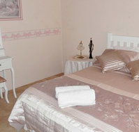 Eldorado Cottage on Main - Melbourne Tourism