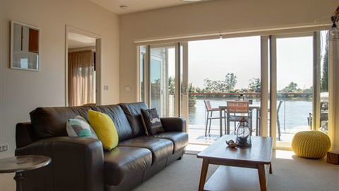 Lakeside Villas At Crittenden Estate - Melbourne Tourism 2