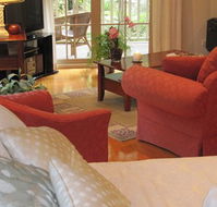 Myers Creek Cascades Luxury Cottages - Melbourne Tourism