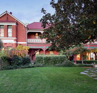 Alzburg Resort Mansfield - Melbourne Tourism