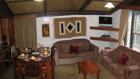 Karelia Alpine Lodge - Melbourne Tourism 8